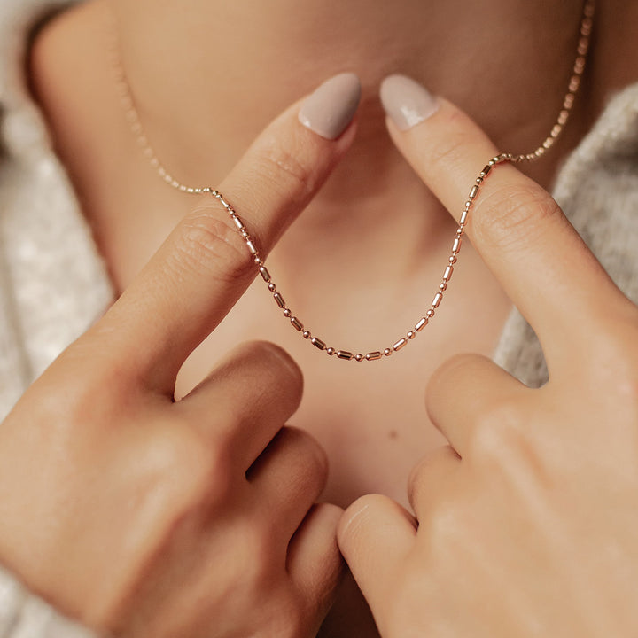 Collier Chaîne Perle et Barre en Or Rose