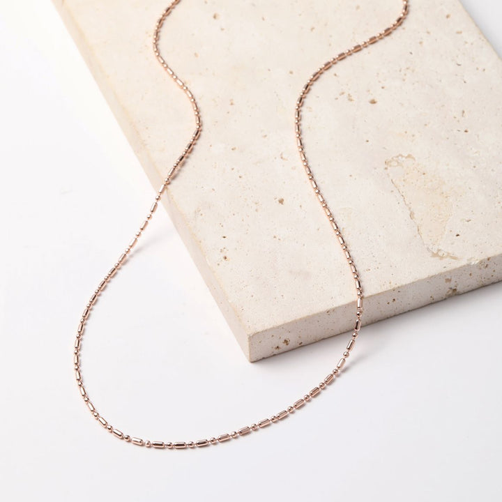 Collier Chaîne Perle et Barre en Or Rose