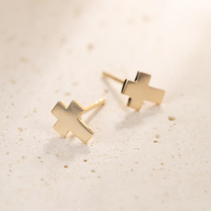 Believe Stud Earrings 14K Gold