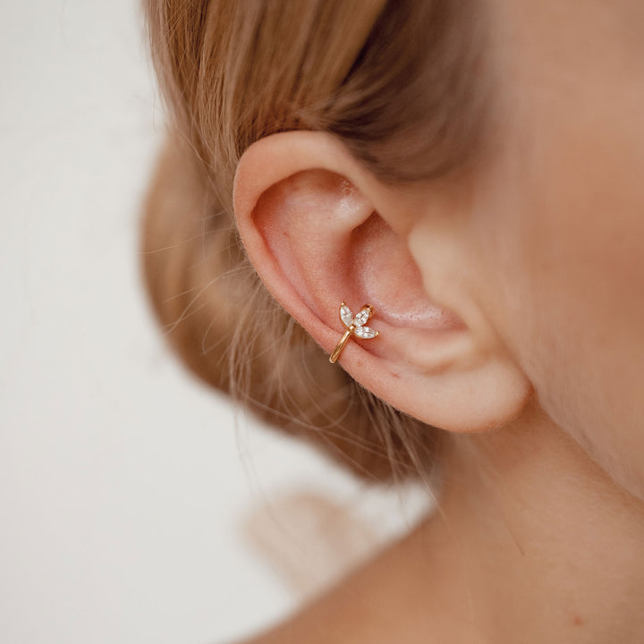 Clip d'Oreille Fleuri en Argent Sterling Doré