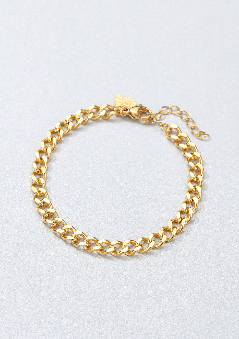 Chunky Curb Chain Bracelet Gold