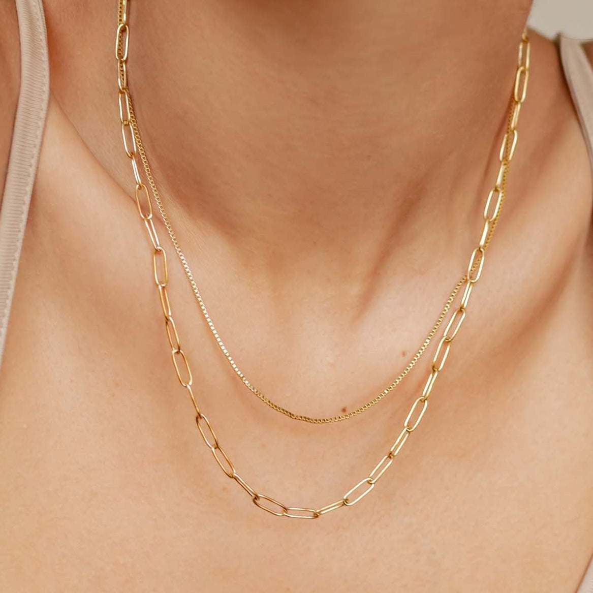 Collar a Capas de Cadena Gruesa en Oro