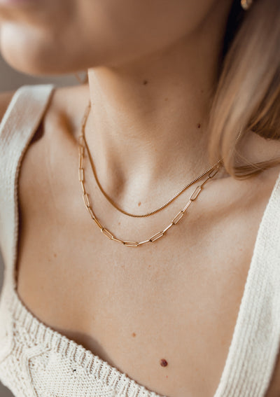 Collar a Capas de Cadena Gruesa en Oro