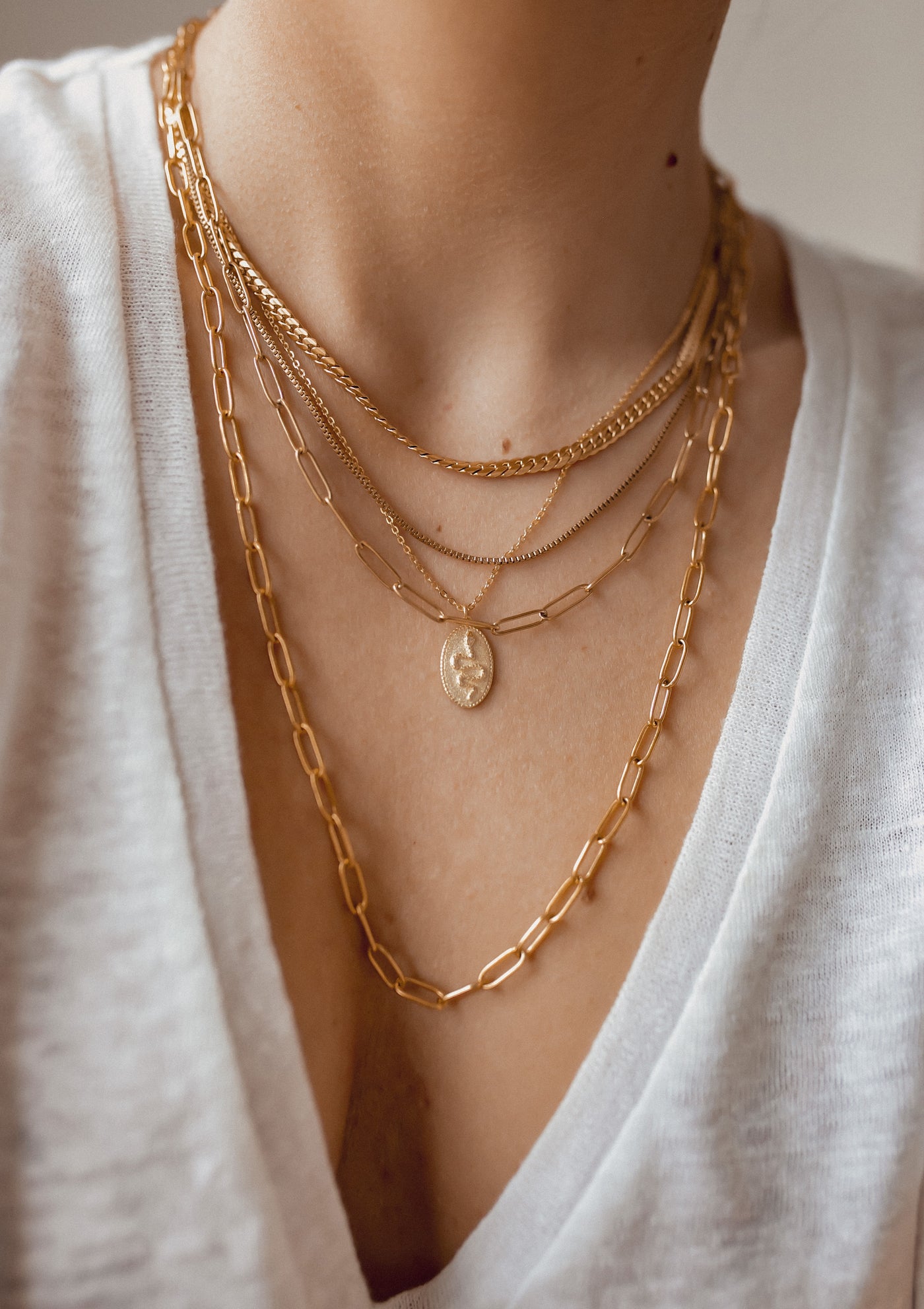 Chunky Chain Y Necklace Gold