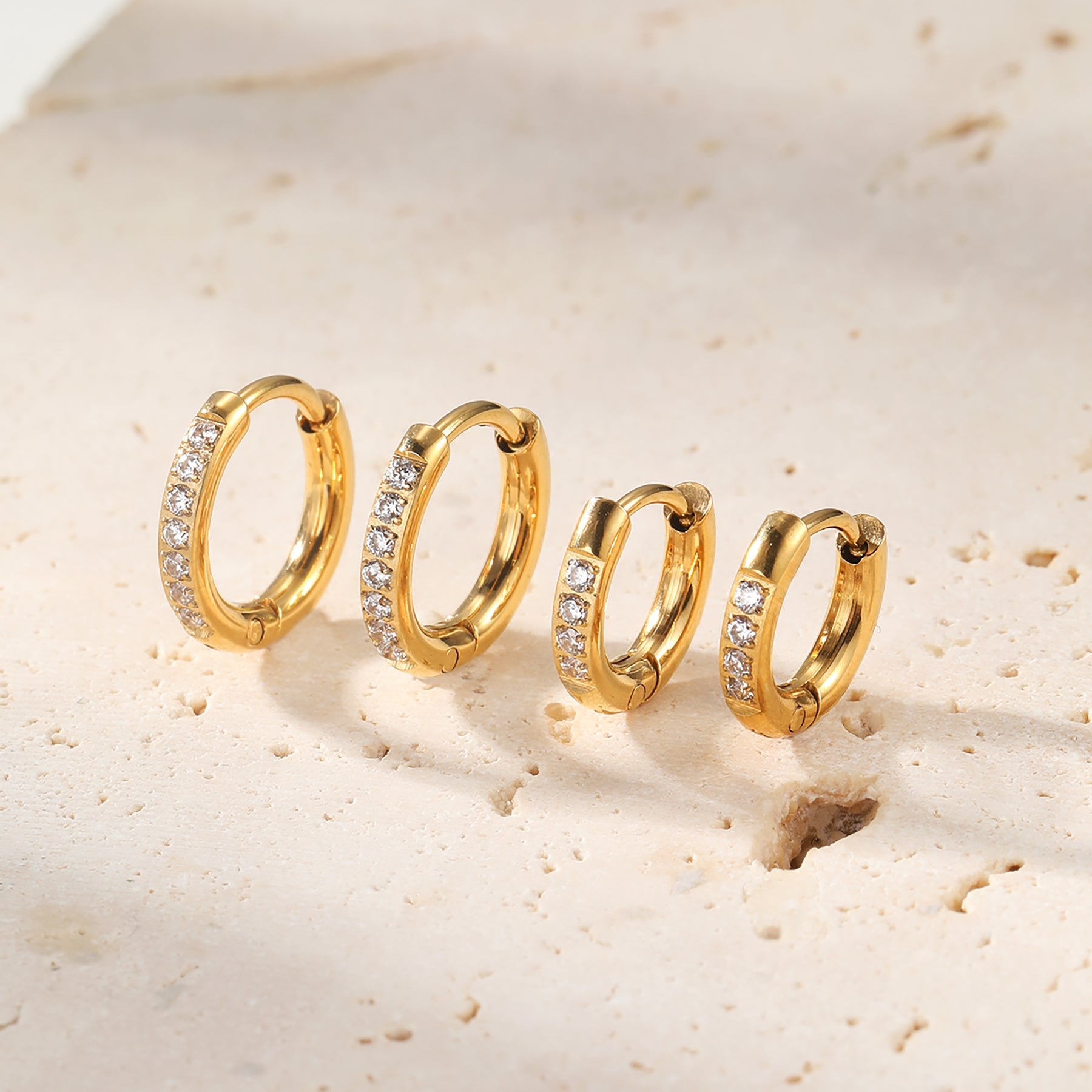 Klare Steine Creolen Ohrringe aus Edelstahl