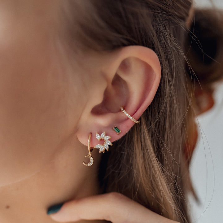 Pendientes Huggie de Luna Creciente Plata de Ley 925 en Oro
