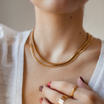 Collar con Cadena de Eslabones Estilo Cubano en Oro