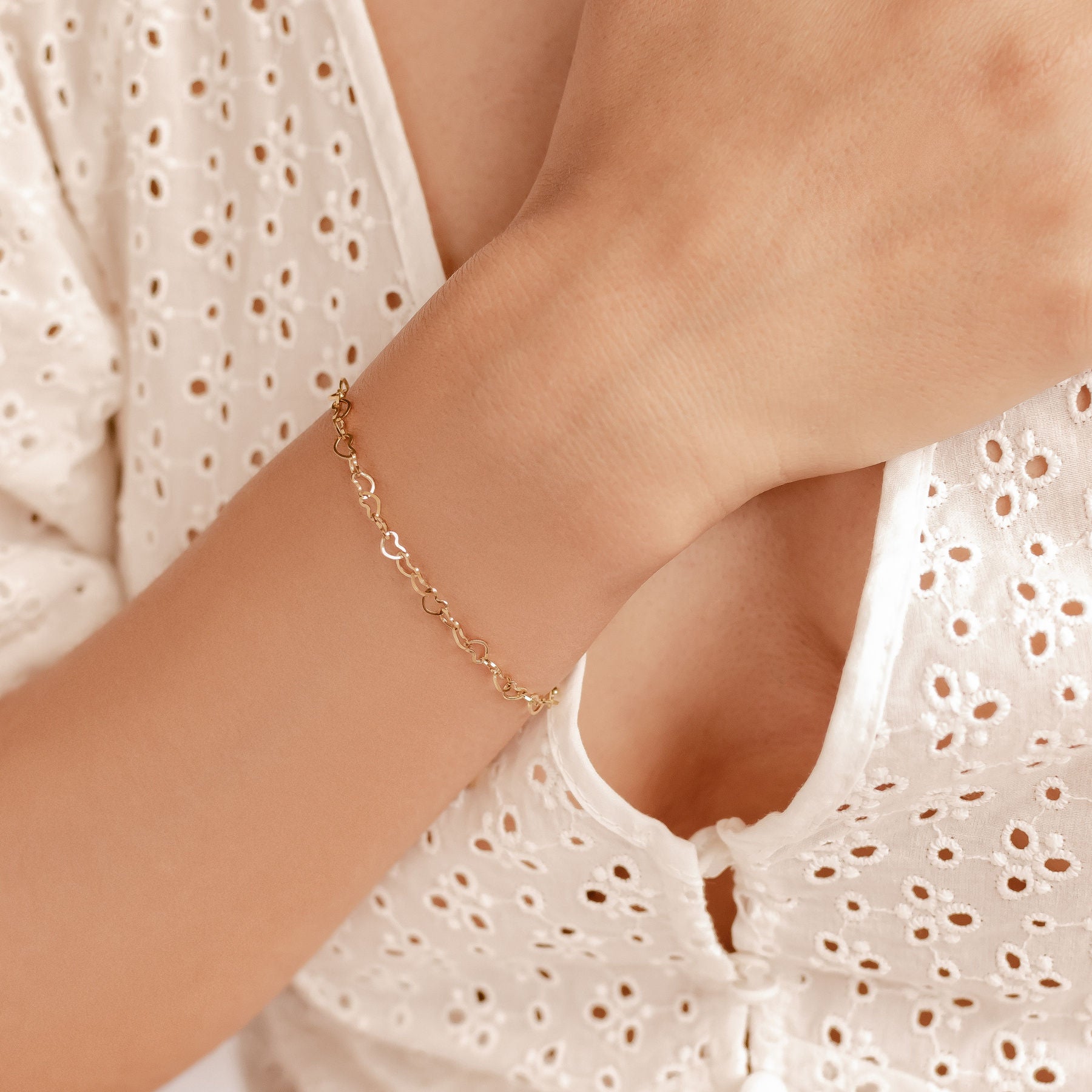 Delicate Heart Chain Bracelet