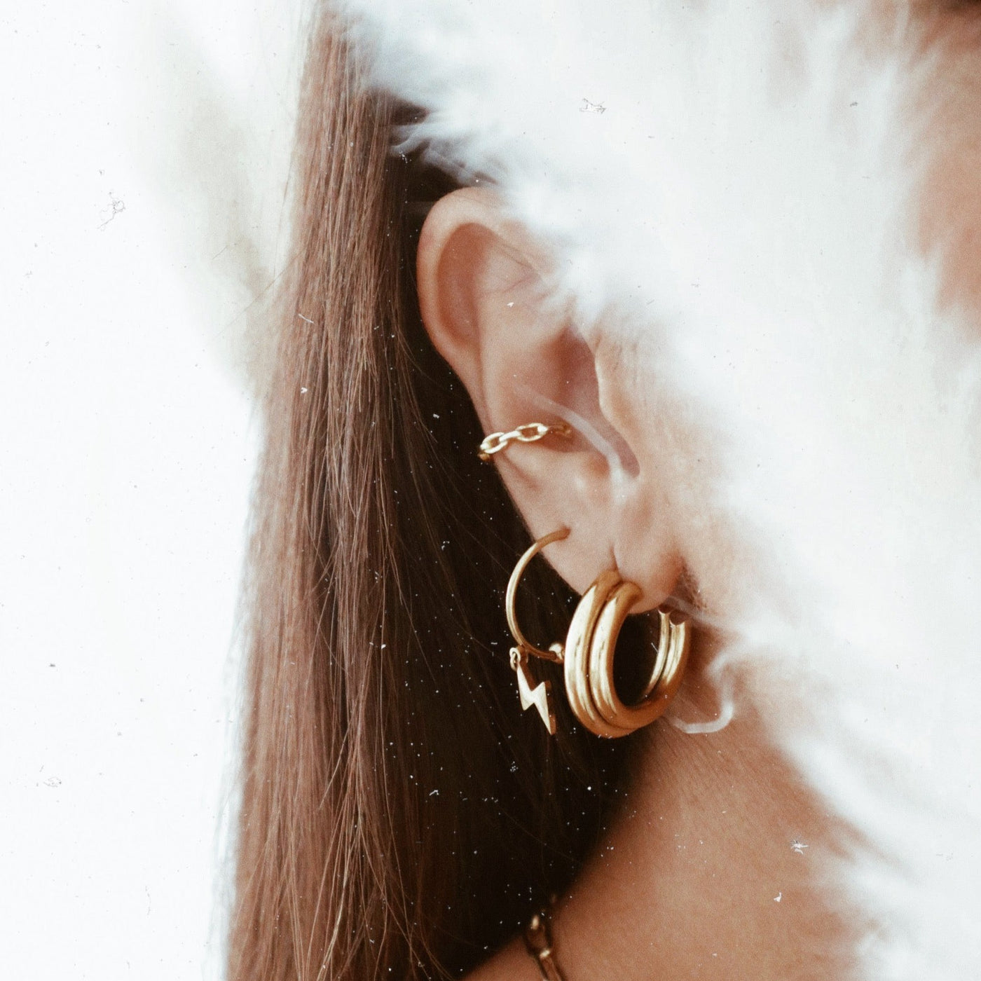Double Curve Hoop Earrings Gold