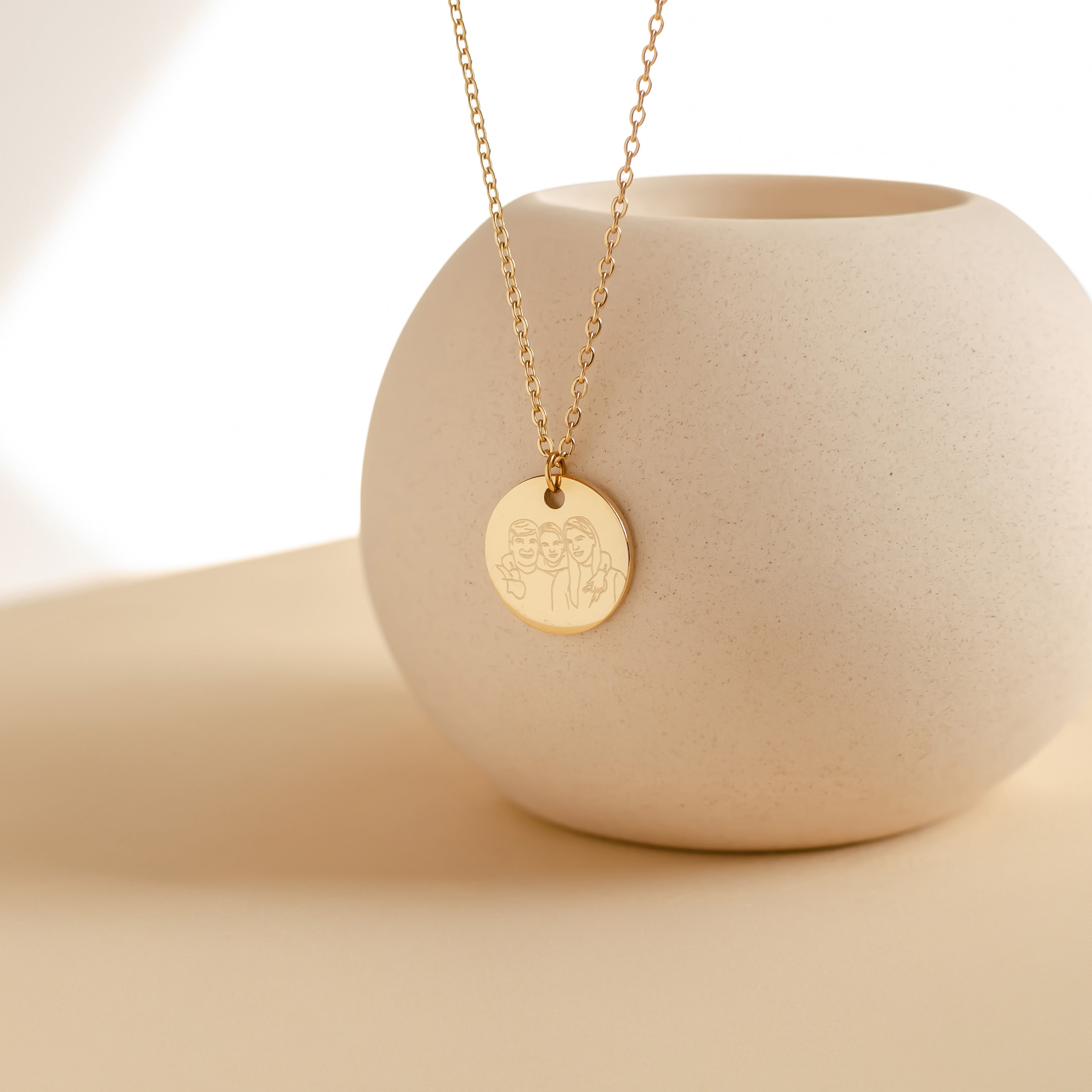 "Collier Personnalisable Portrait de Famille Waterproof
"