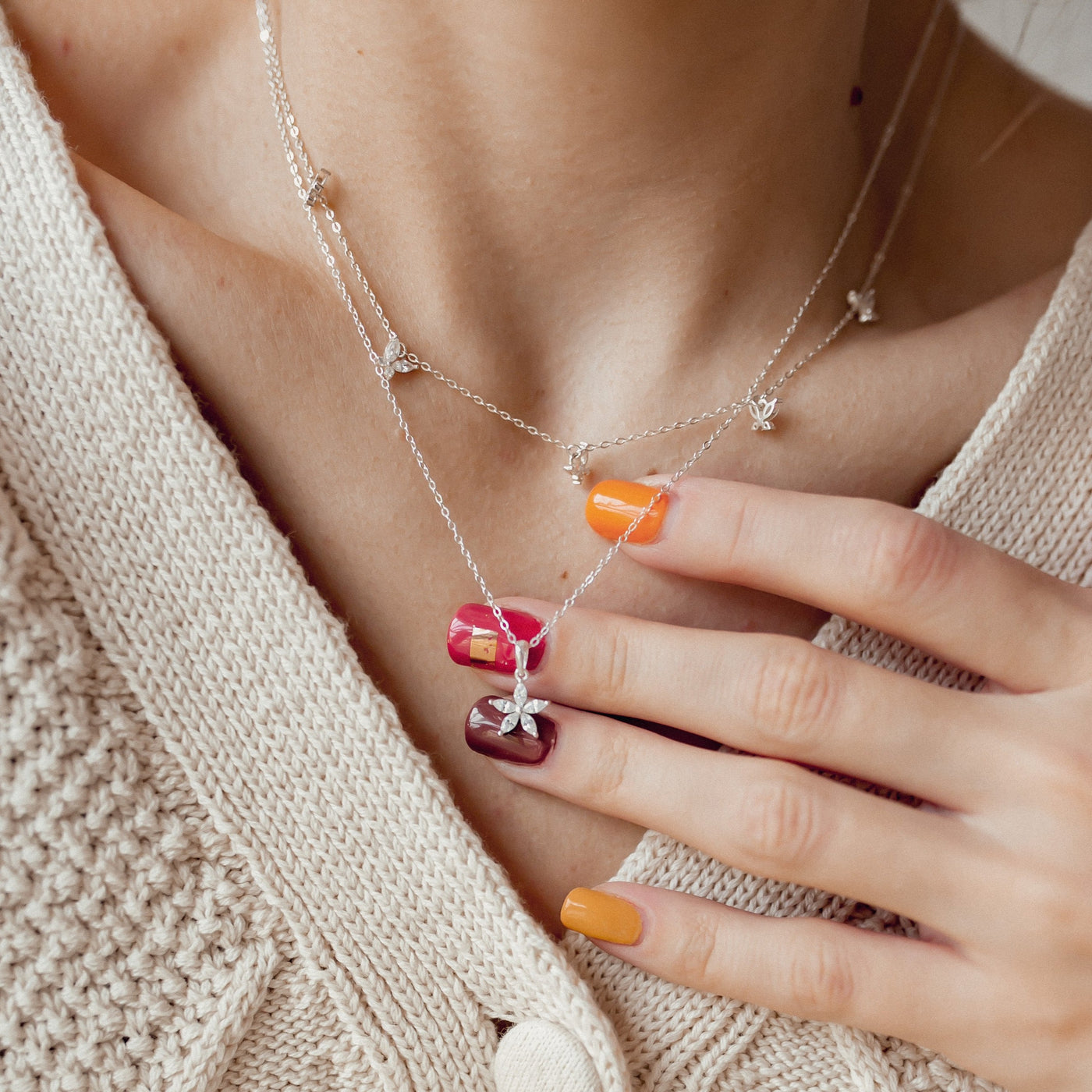 Gänseblümchen Kette mit Schmucksteinen Sterlingsilber