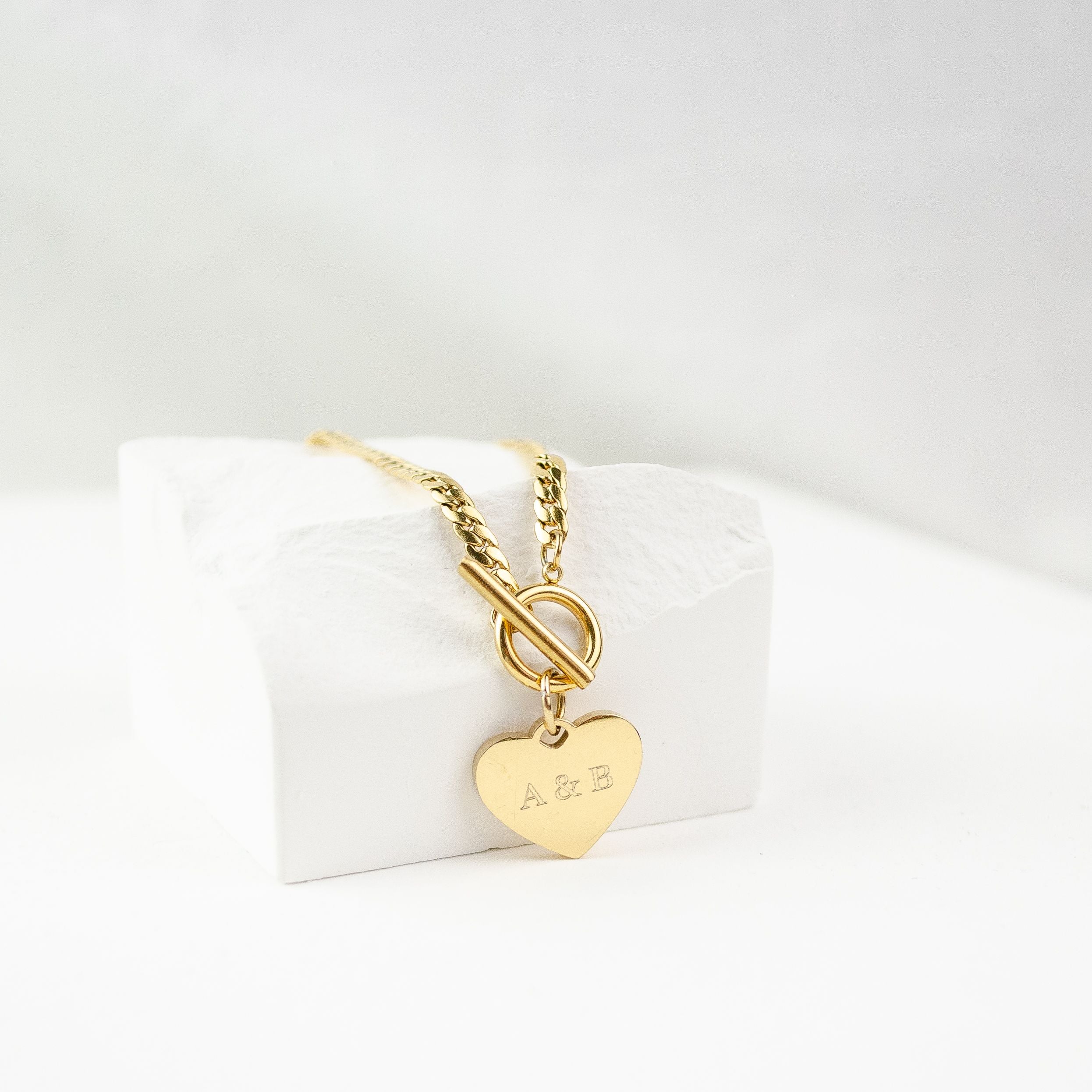 Heart Charm T-Bar Chain Necklace Gold
