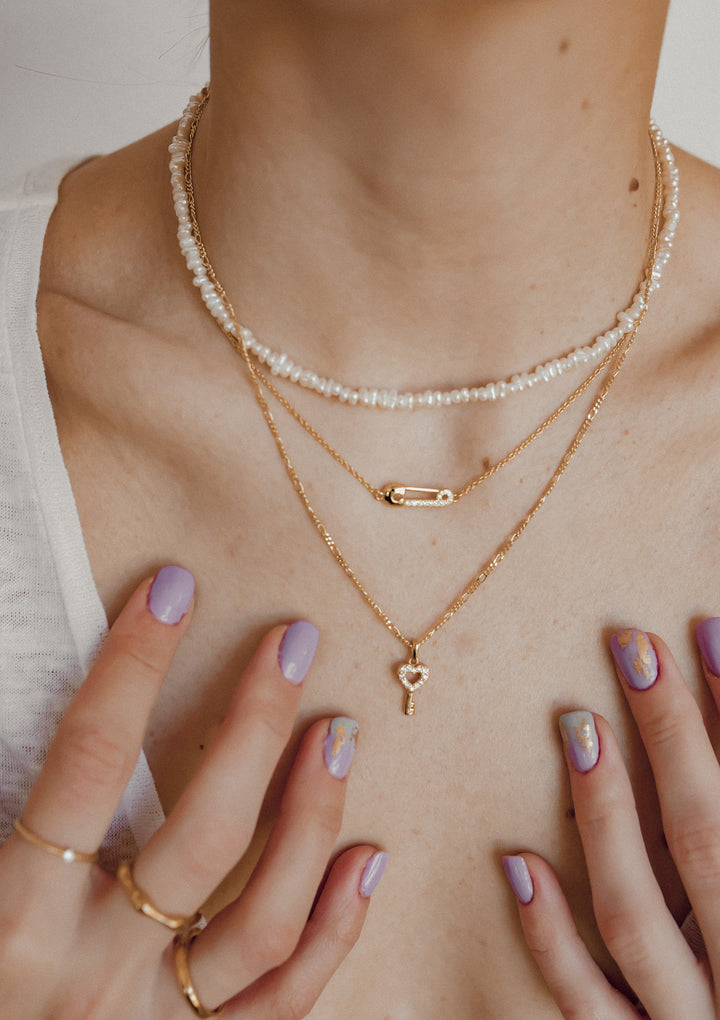 Bond Pendant for Loved & Connected in Gold