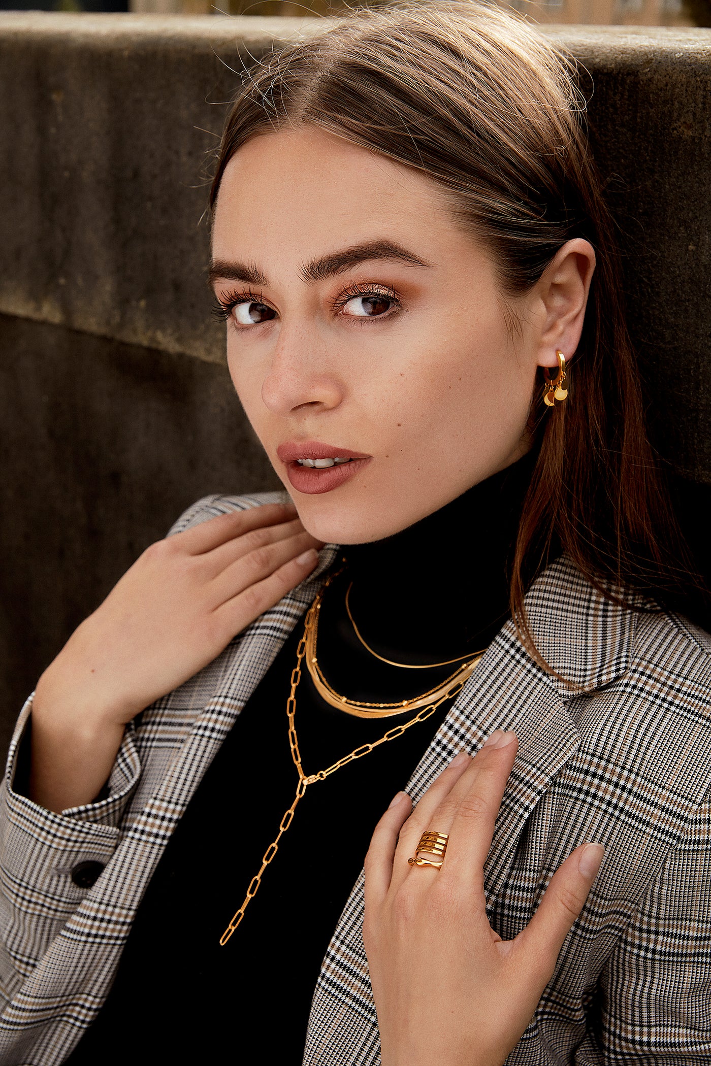 Collar de Cadena con Bolitas a Capas en Oro