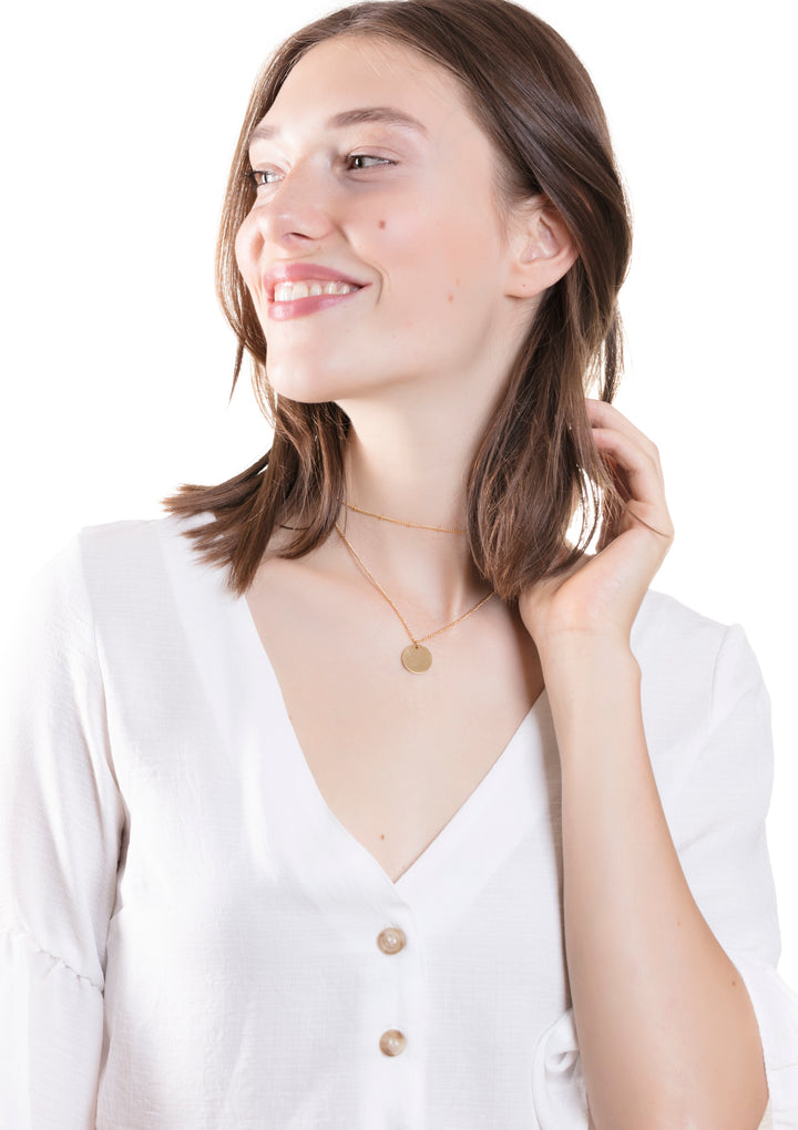 Collar con Círculo a Capas en Oro