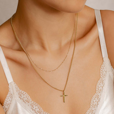 Collar a Capas con Cruz en Oro
