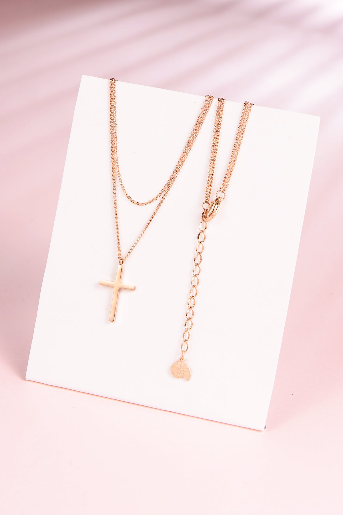 Mehrreihige Kette Kreuz in Rosegold