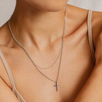 Collar a Capas con Cruz en Plata