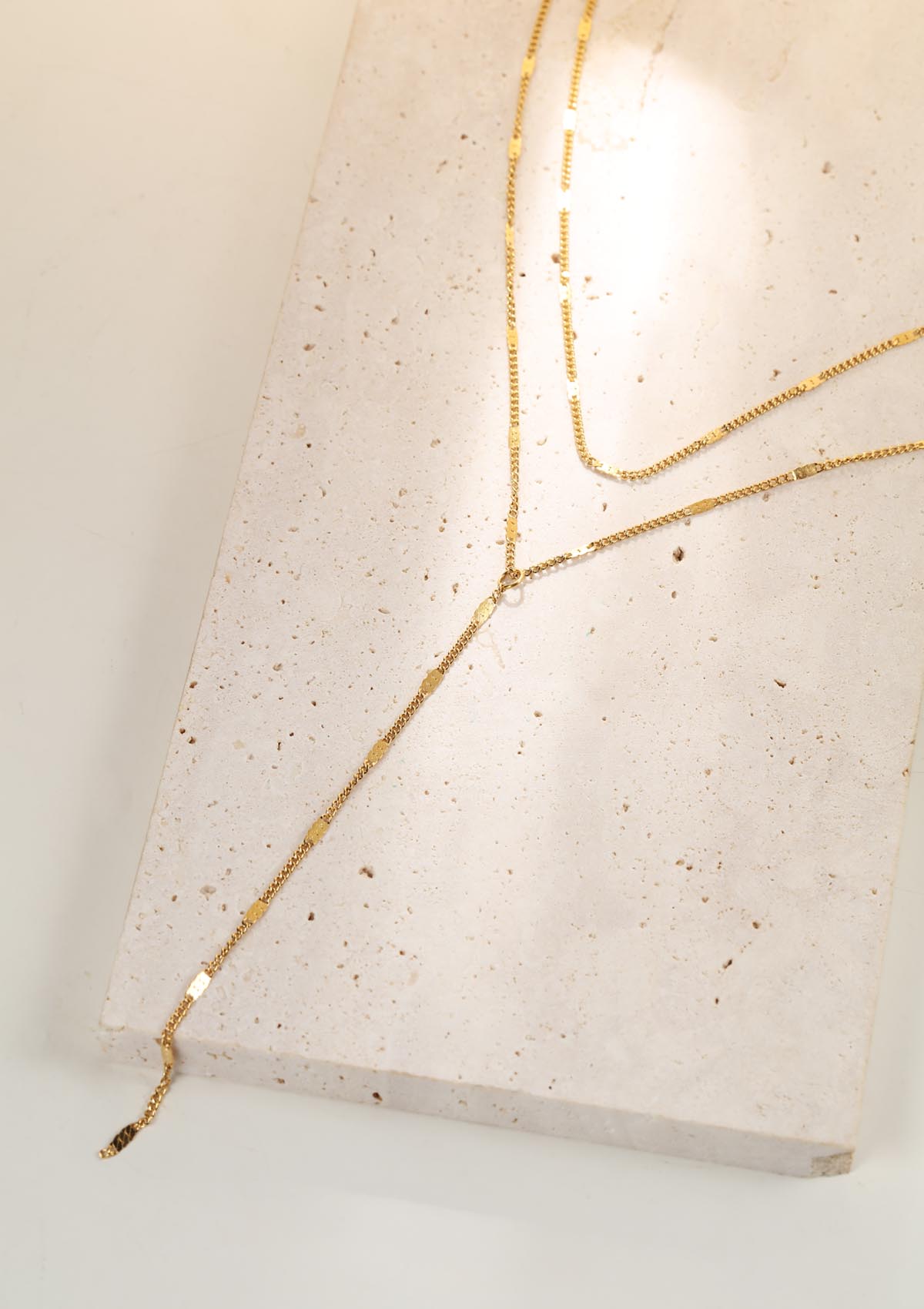 Doppelreihige Y Kette in Goldfarbe