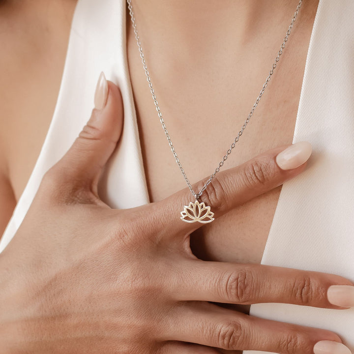 Lotus Pendant Necklace Silver