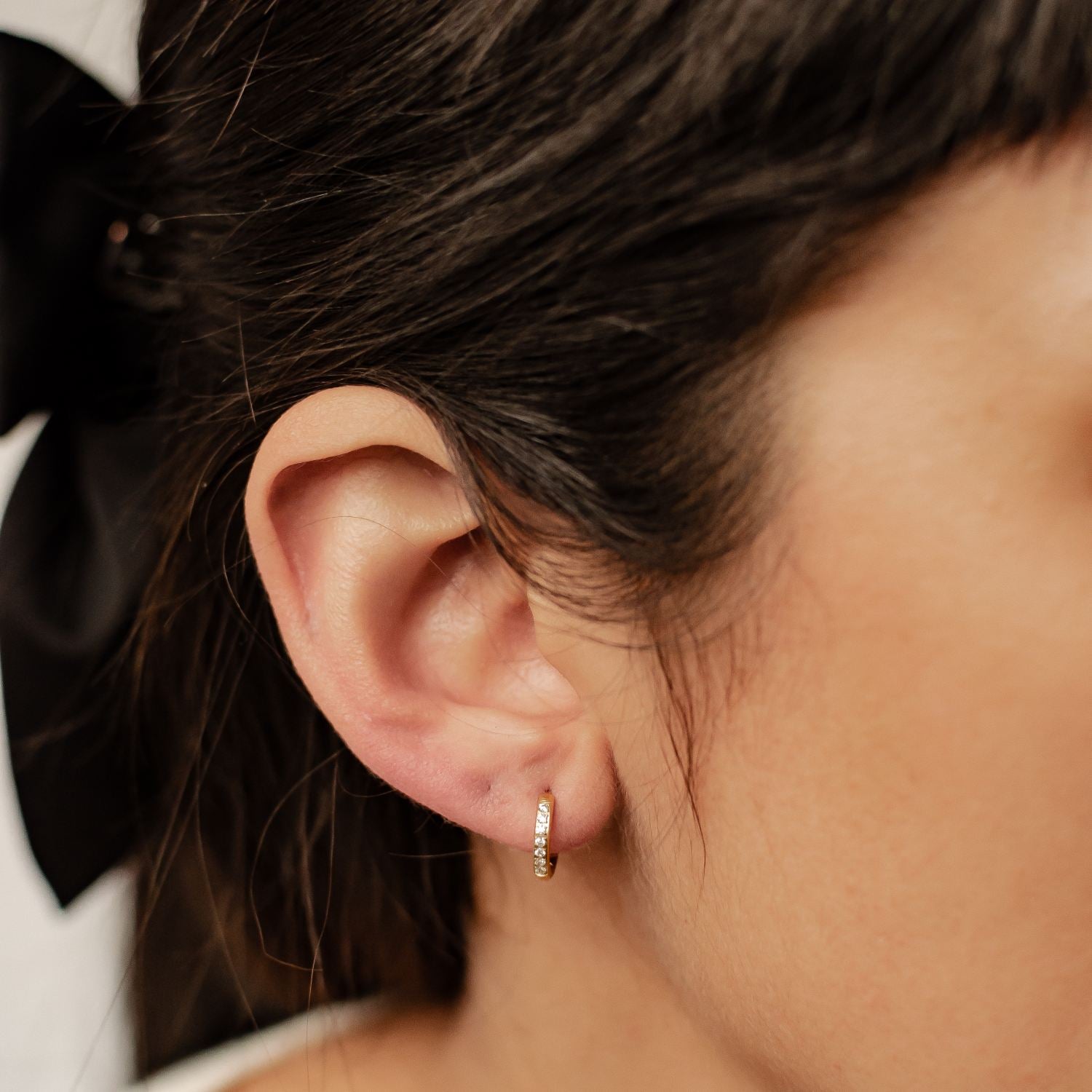 Klare Steine Creolen Ohrringe aus Edelstahl