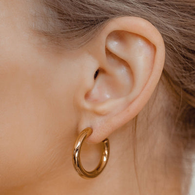 Mid Round Hoop Earrings Gold