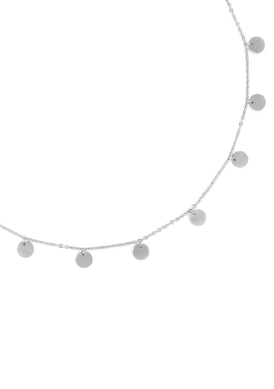 Kette mit Mehreren Plättchen in Silberfarbe