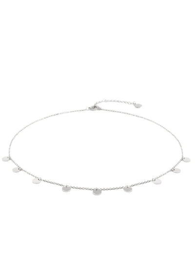 Kette mit Mehreren Plättchen in Silberfarbe