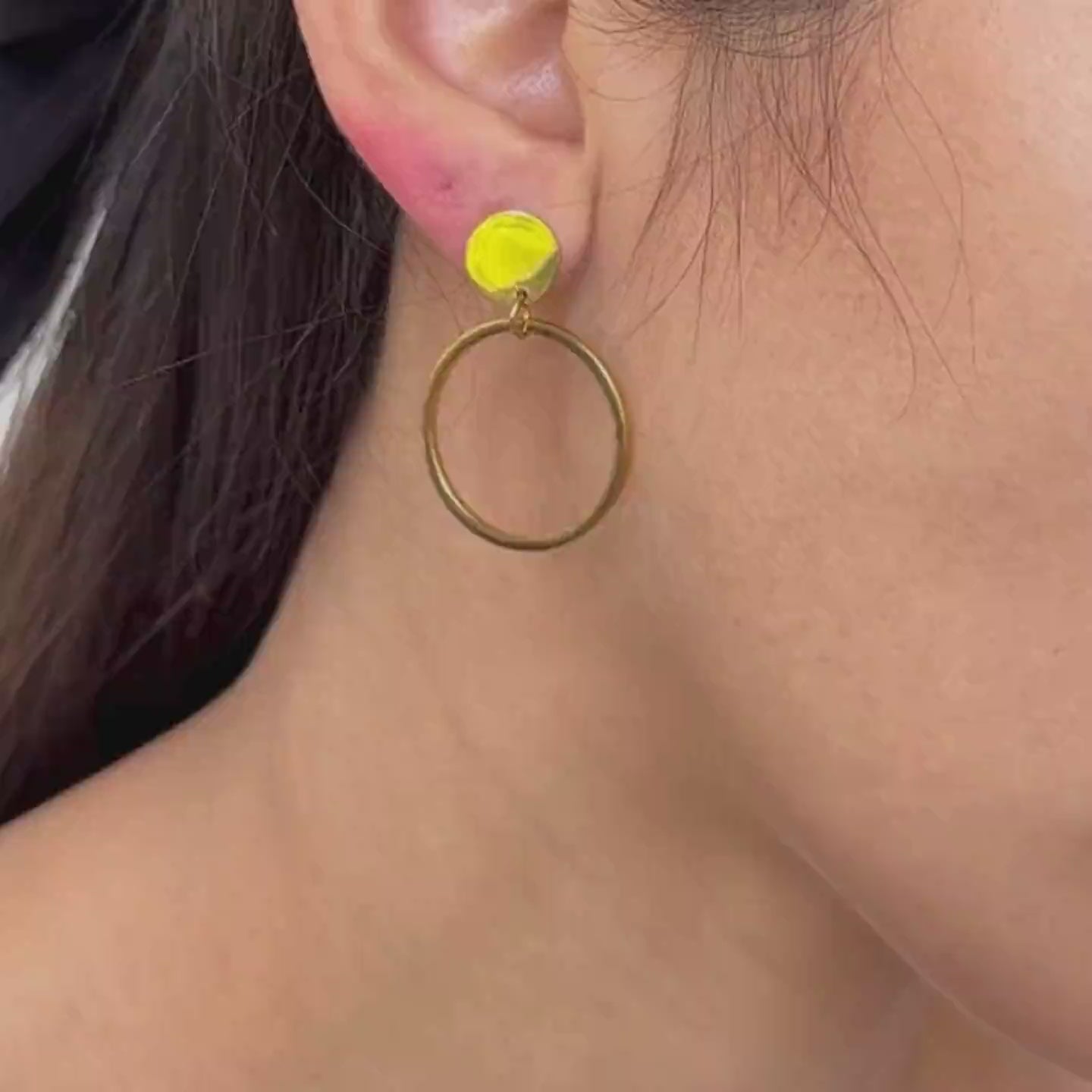 Circle Hoop Earring Gold