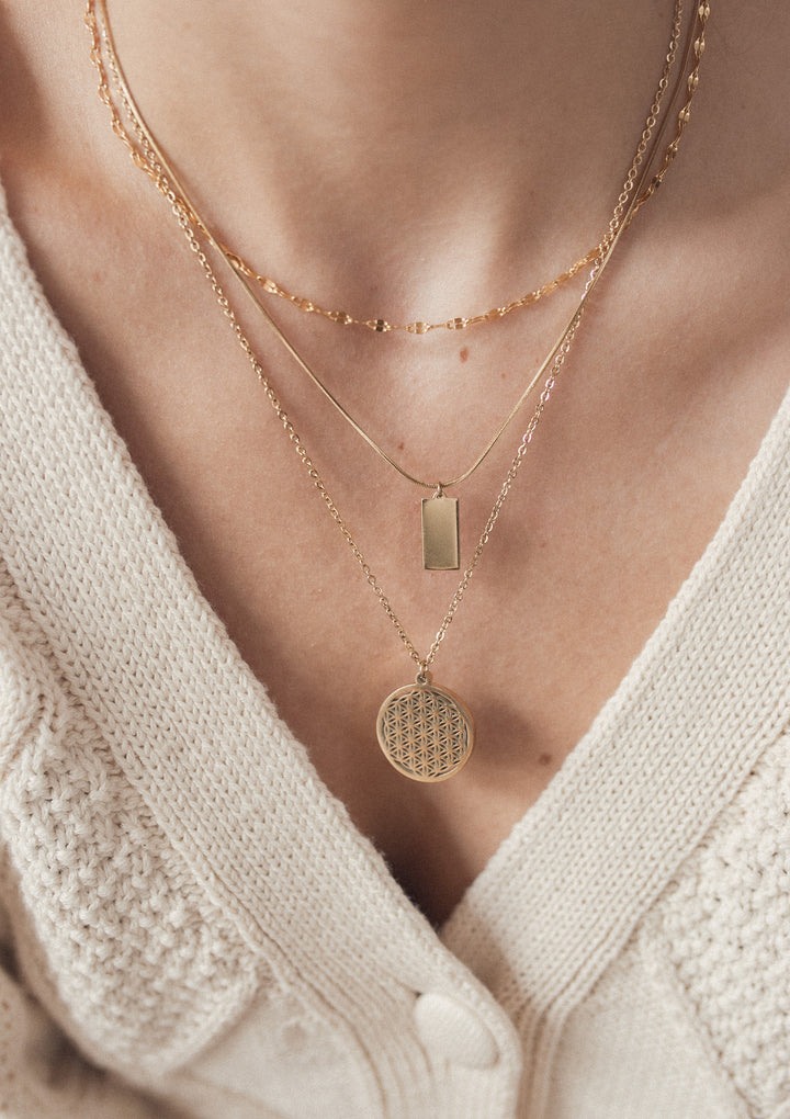 Kette Viereck Anhänger Gold