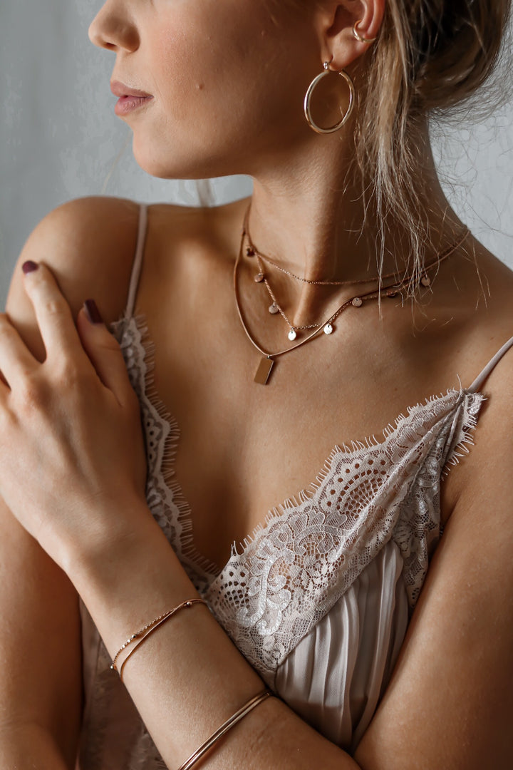 Collar de Colgante Rectangular en Oro Rosa