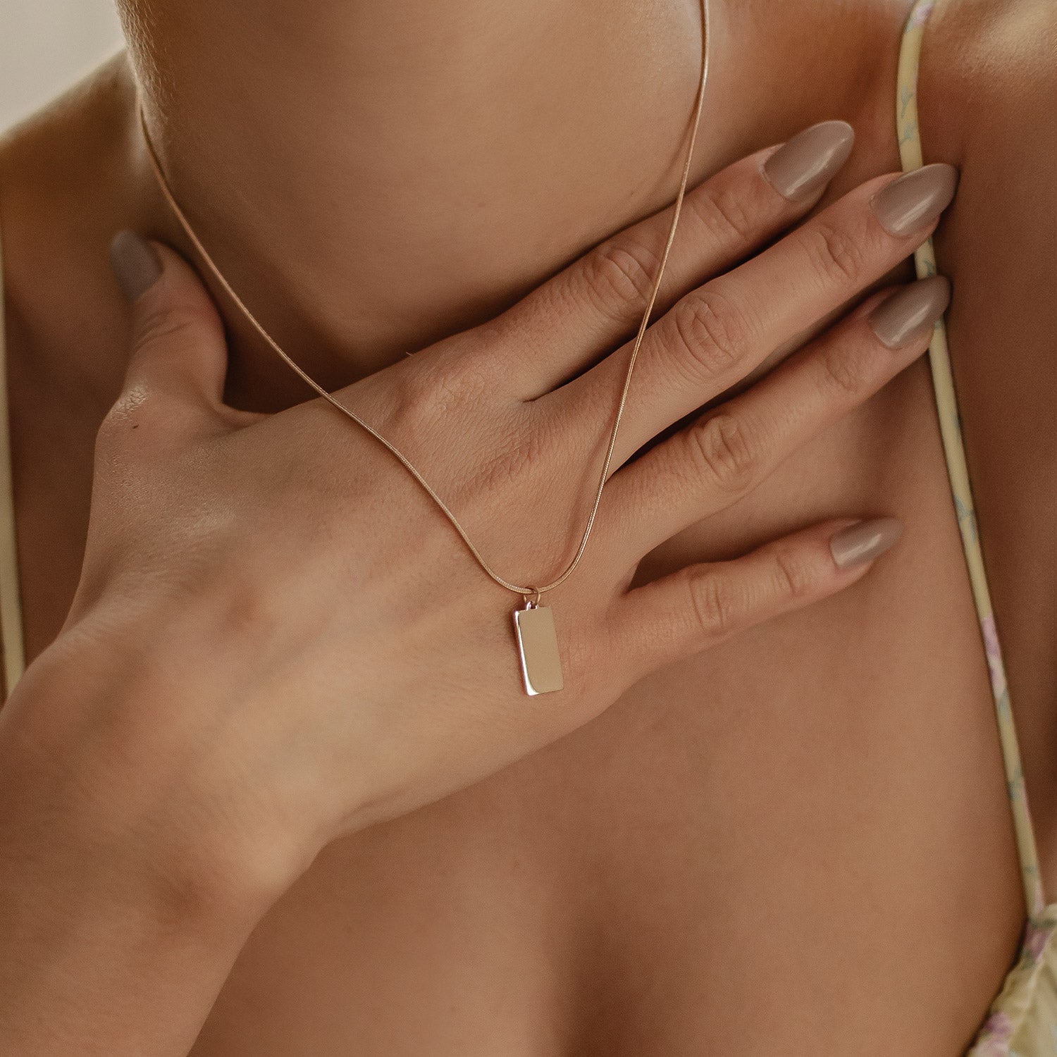 Rectangle Pendant Necklace Rose Gold