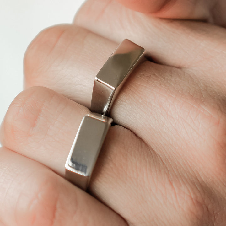 Rectangular signet ring for men in silver stainless steel