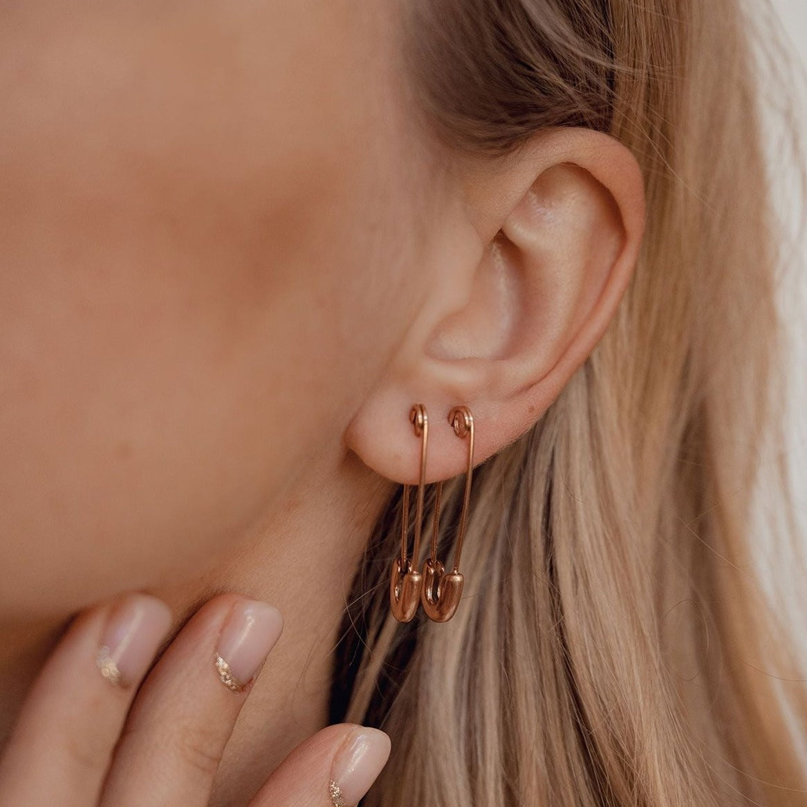 Boucles d'Oreilles Epingle de Sûreté Or Rose