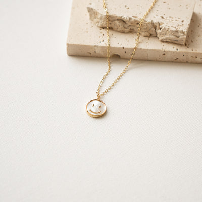 Shell Smiley Pendant Necklace Waterproof