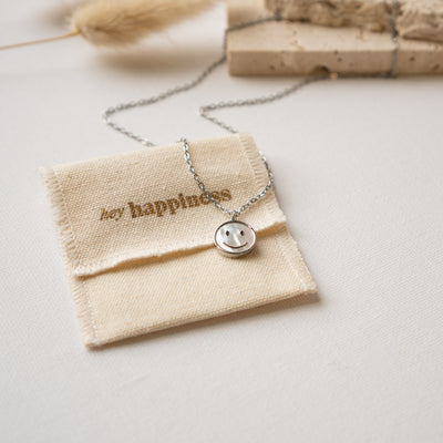 Shell Smiley Pendant Necklace Waterproof