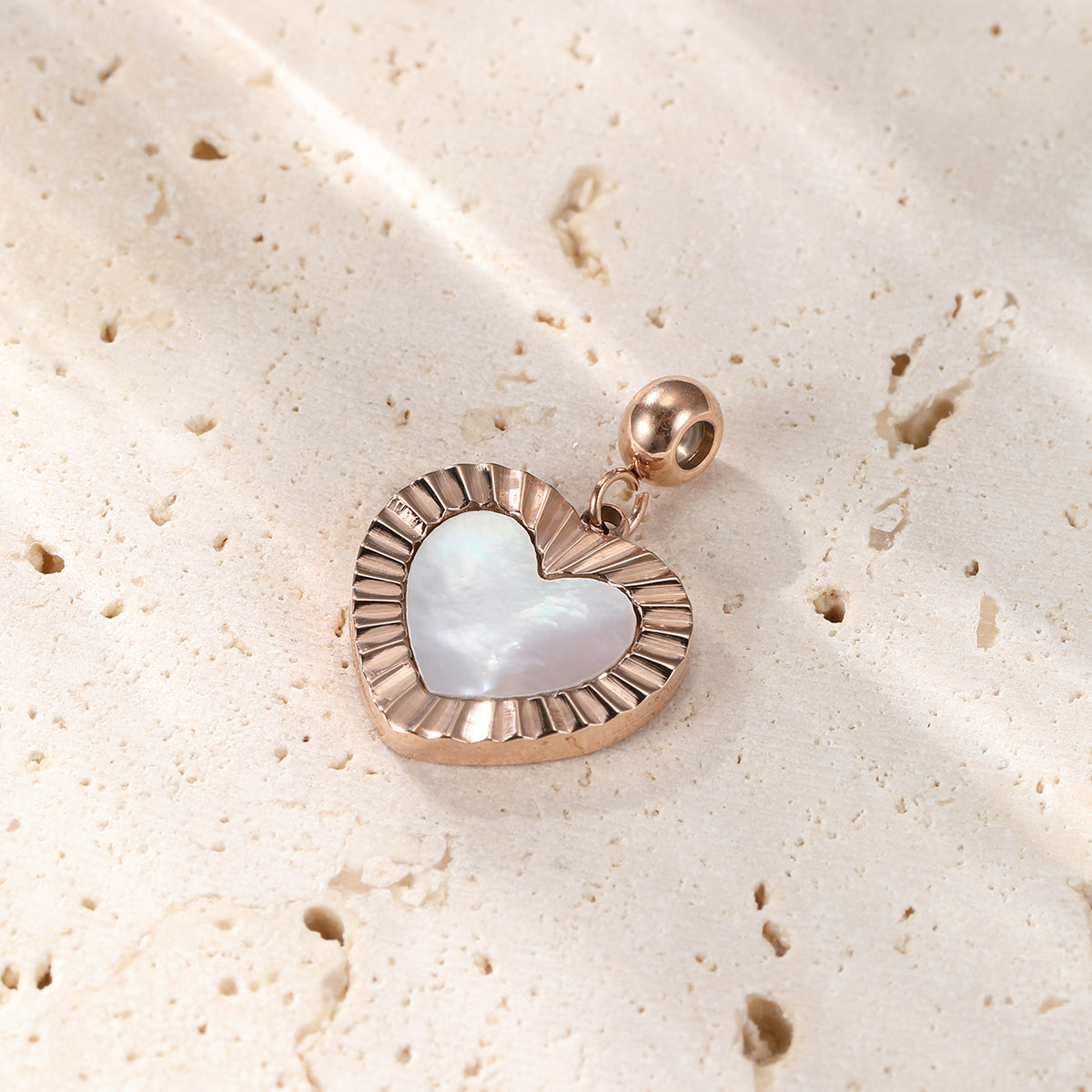 Colgante Corazón Brillante en Oro