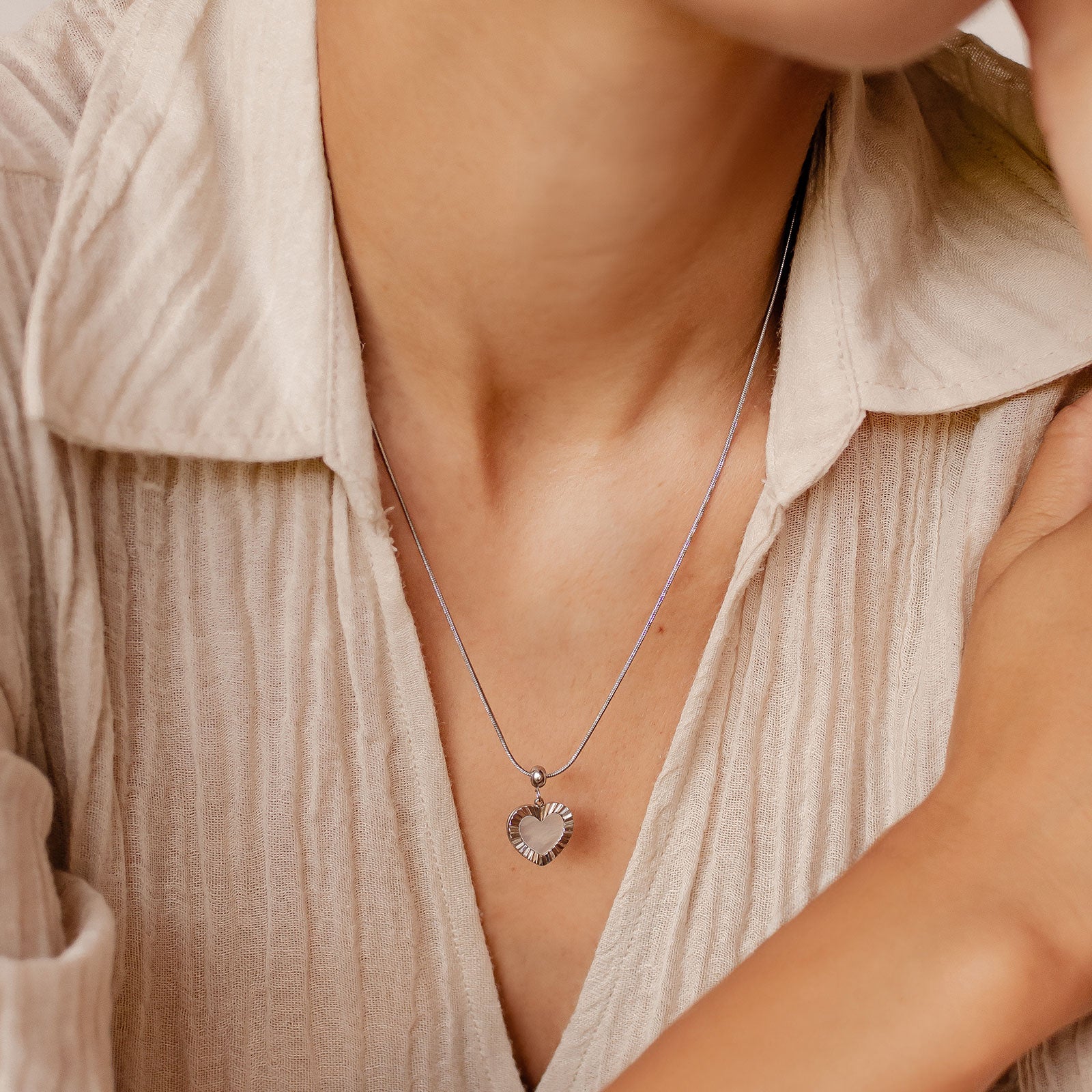 Colgante Corazón Brillante en Oro