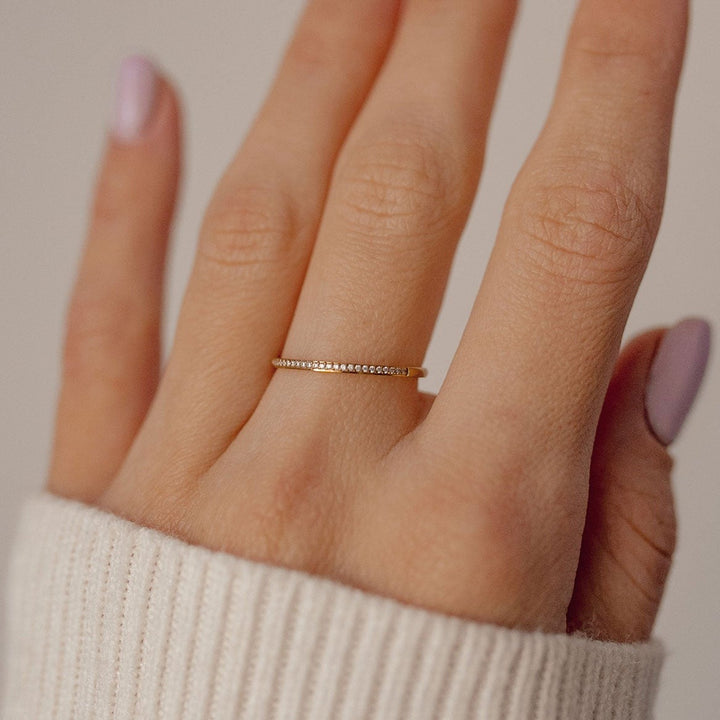 Bague Fine Bande Pierres Précieuses en Or