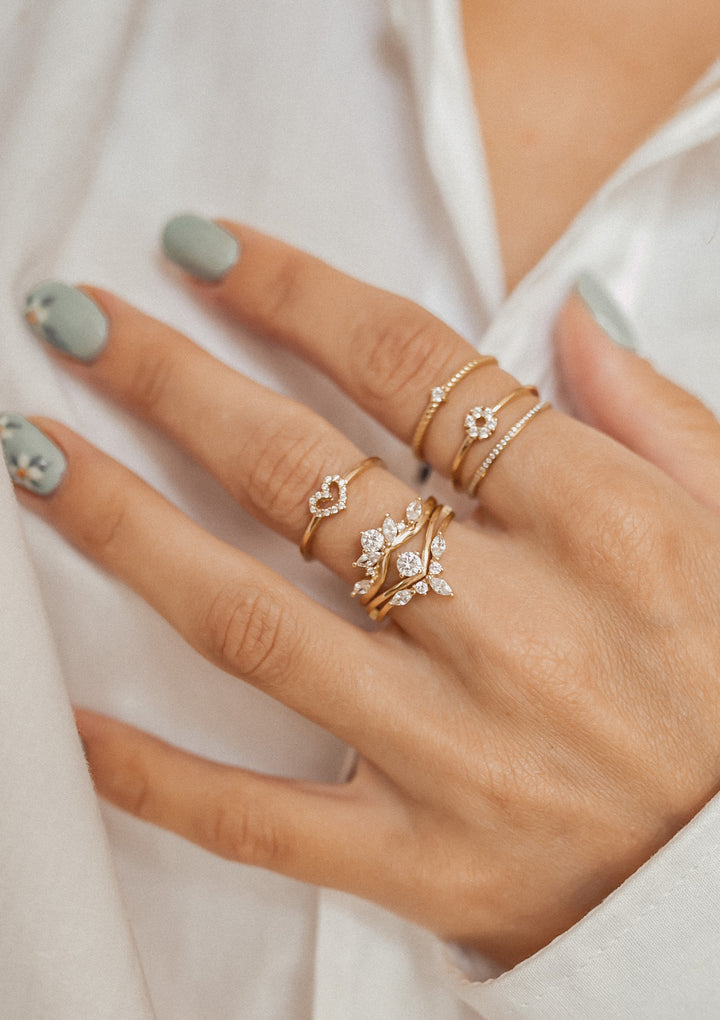 Bague Fine Bande Pierres Précieuses en Or