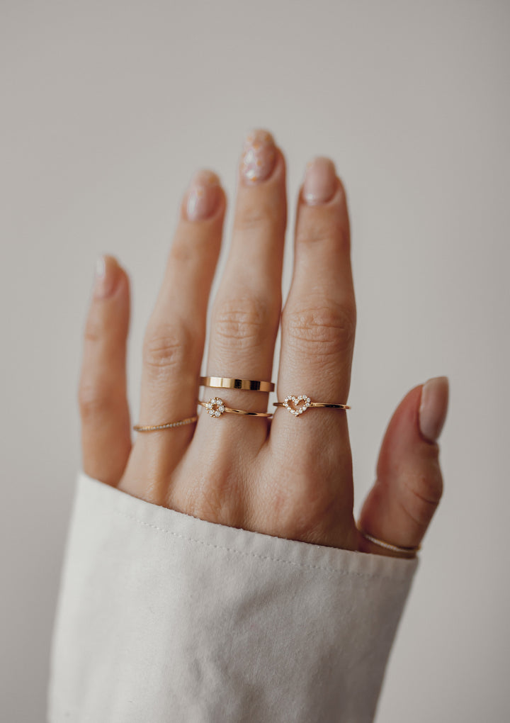 Bague Fine Bande Pierres Précieuses en Or