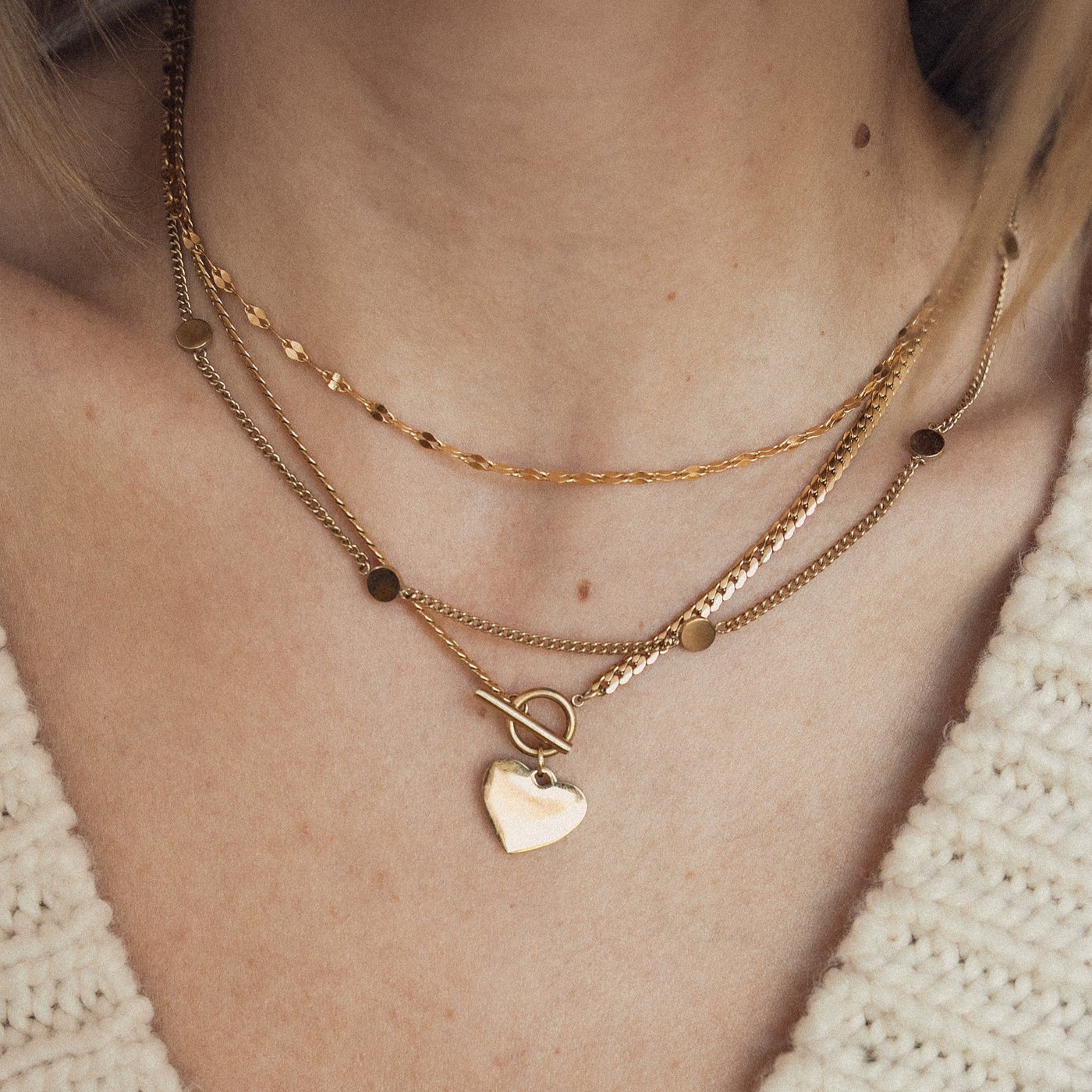 Kleine Plättchen Kette in Goldfarbe