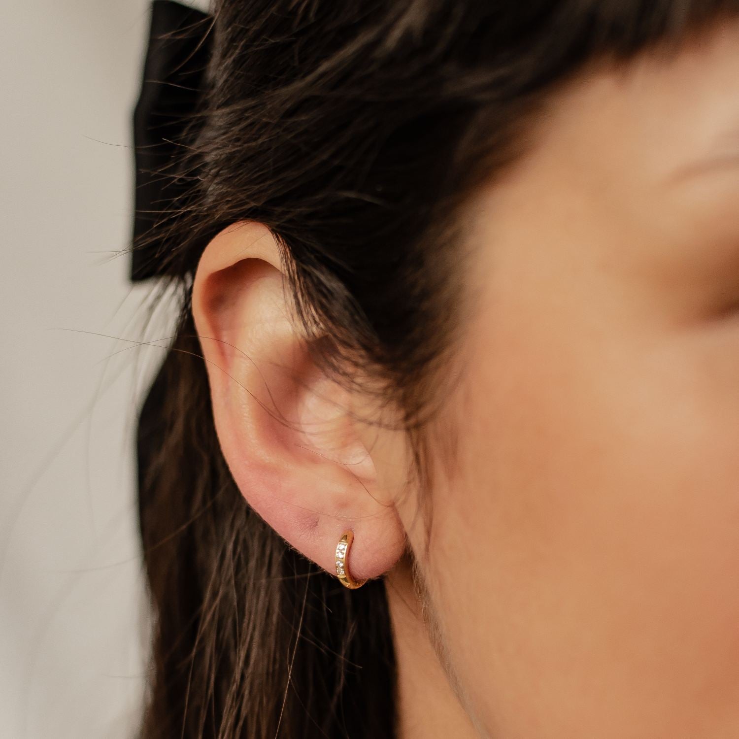 Klare Steine Creolen Ohrringe aus Edelstahl