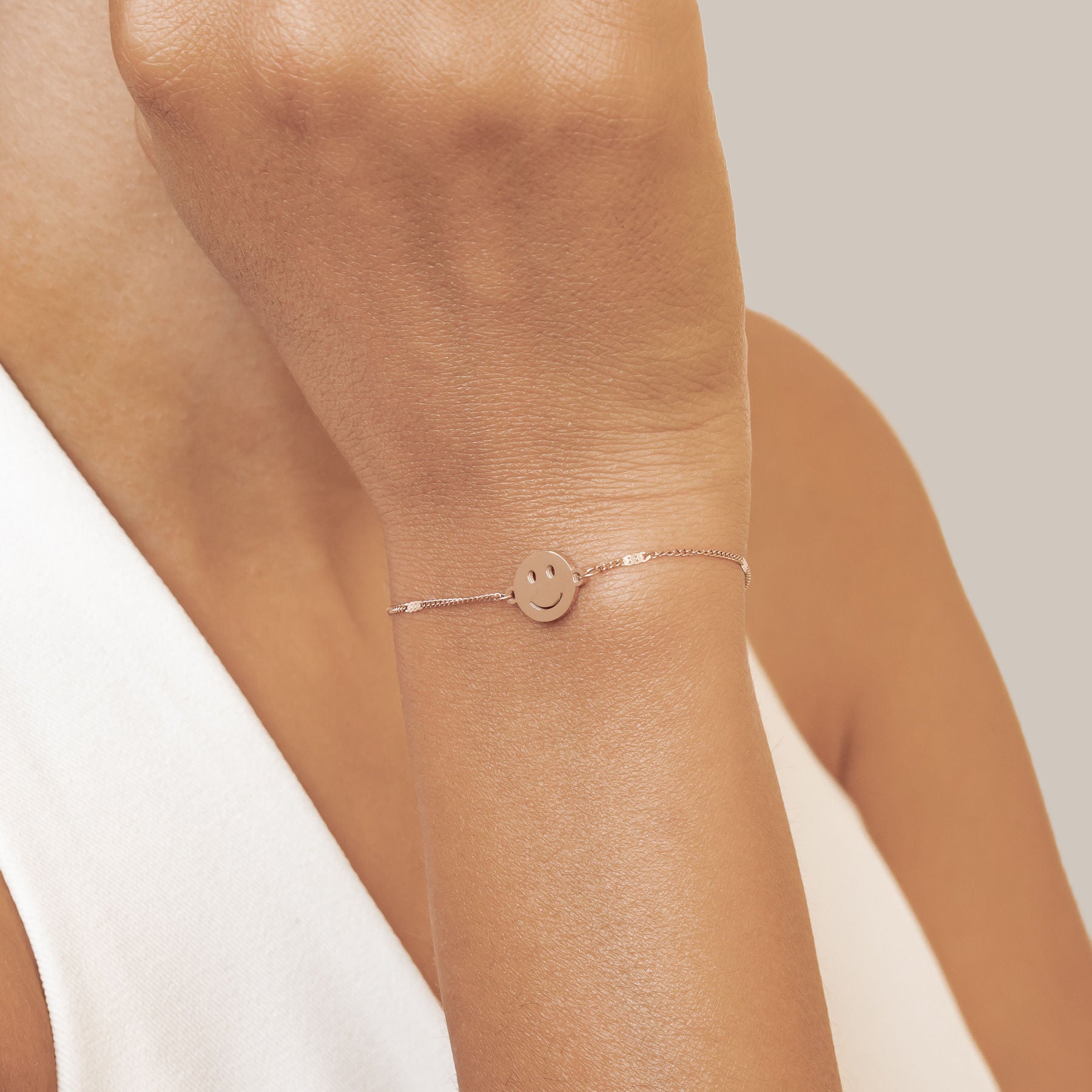 Smiley Face Pendant Chain Bracelet Rose Gold