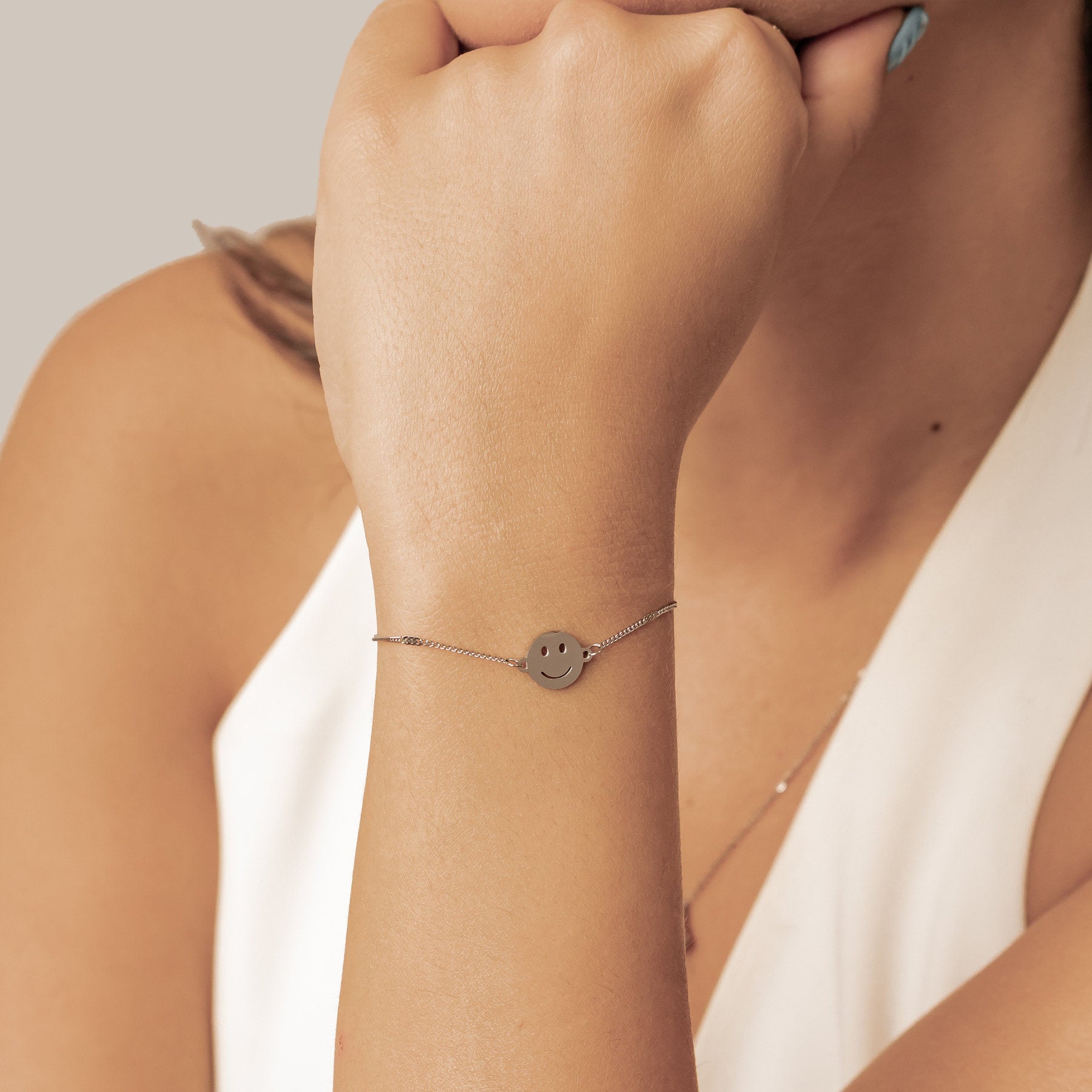 Smiley Face Pendant Chain Bracelet Silver