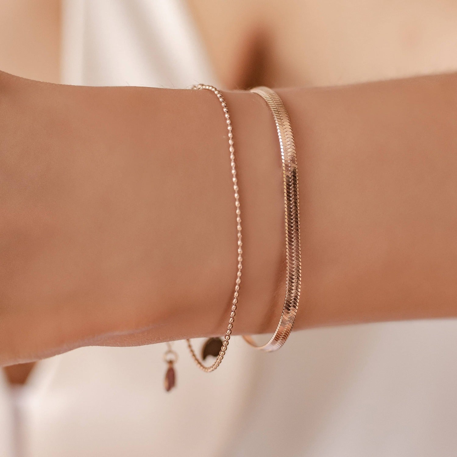 Set Pulseras Serpiente y Bolas