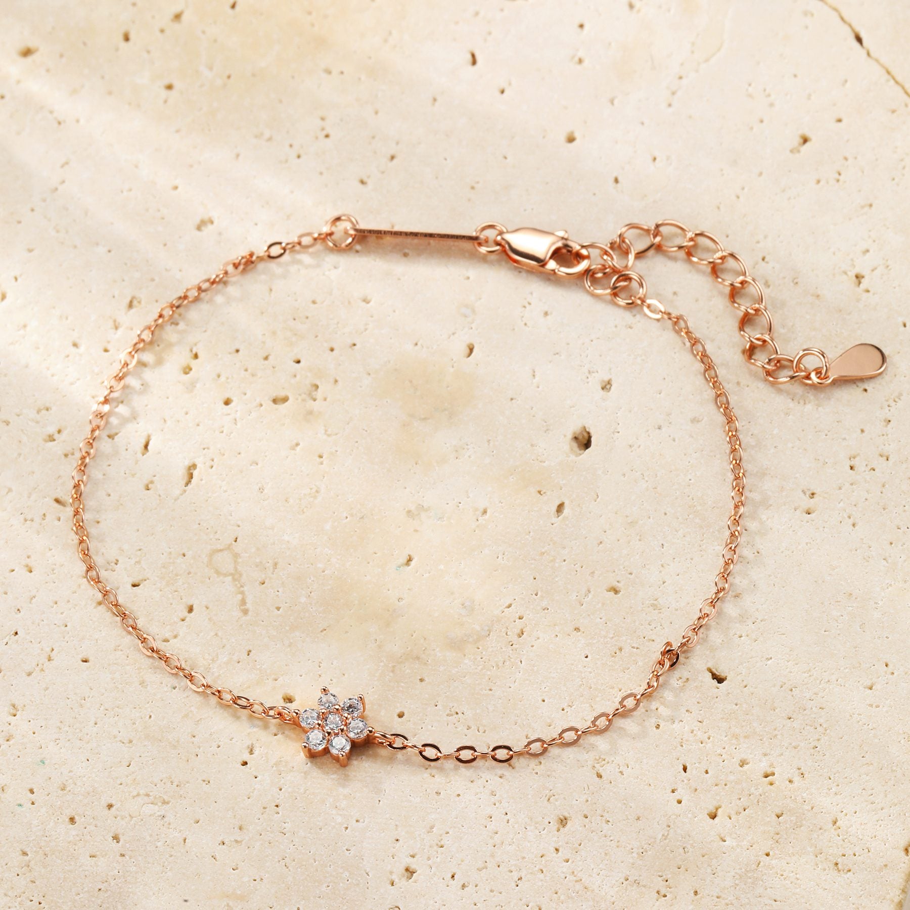 Sparkling Daisy Bracelet Sterling Silver