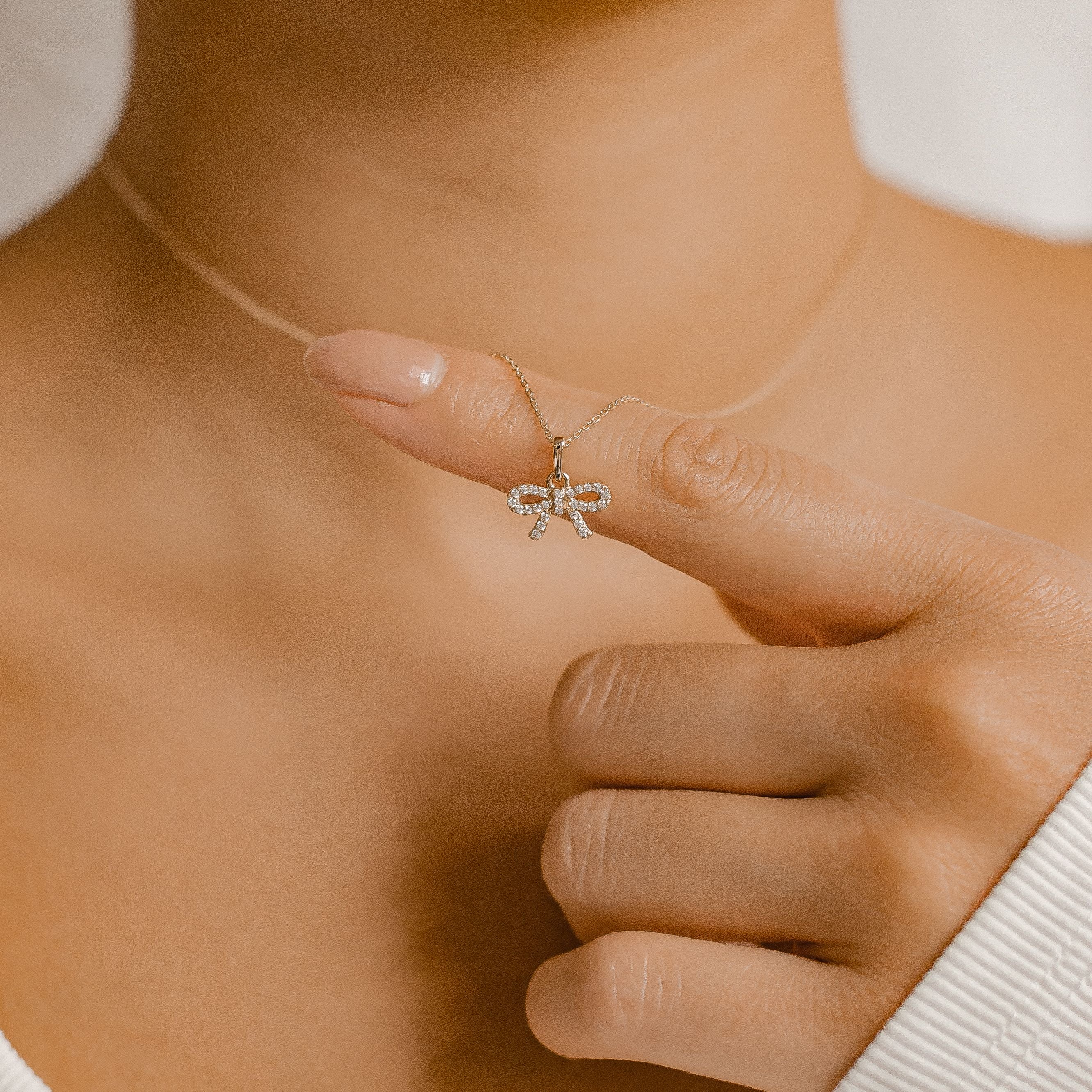 Splendor Necklace Splendor Pendant Necklace 9K Gold – Hey Happiness