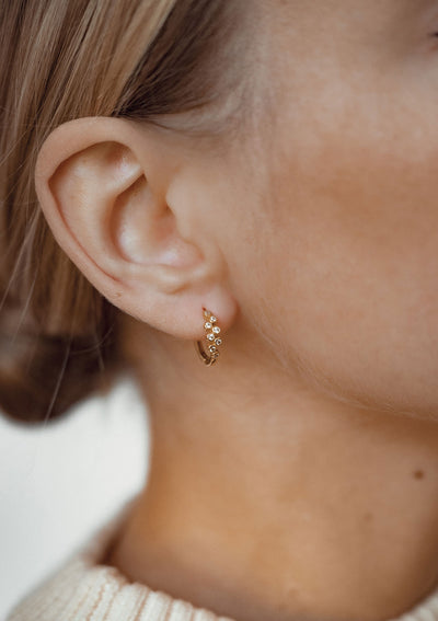 Pendientes Huggie Aro Brillo Plata de Ley 925 en Oro