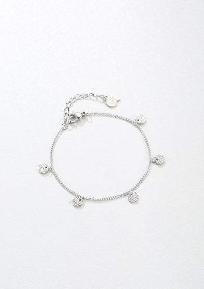 Armband Strukturierte Plättchen Anhänger in Silber